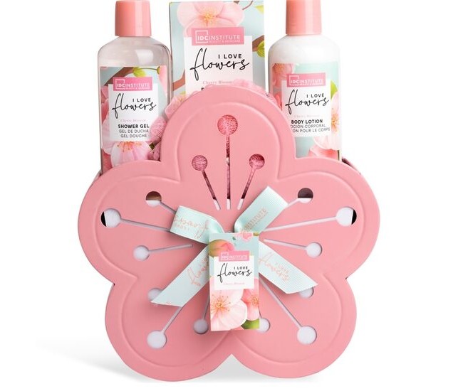 Set 4 produse cosmetice I love Flowers, IDC Institute 44052, pink, 600 ml