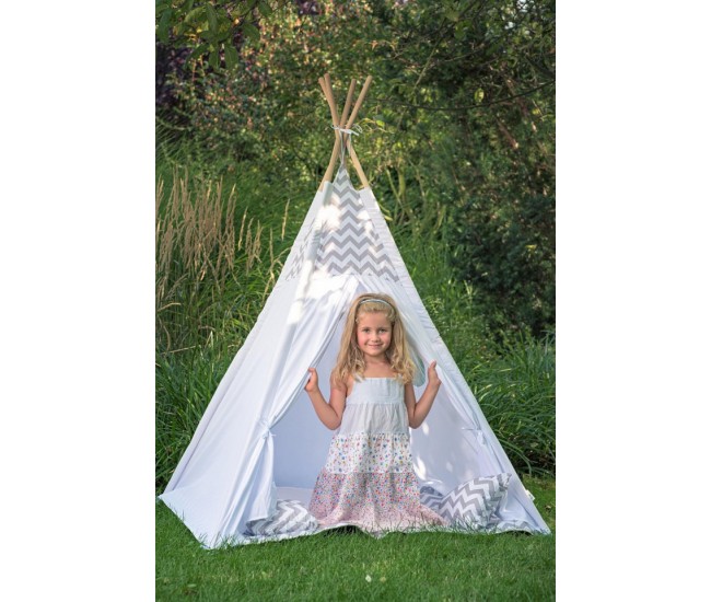 Cort de joaca Teepee cu cadru din lemn si doua perne, Woodyland