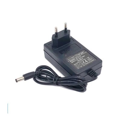 Incarcator acumulatori LI-ION 12.6V 2A alimentare 230V cu conector 5.5x2.5 mm