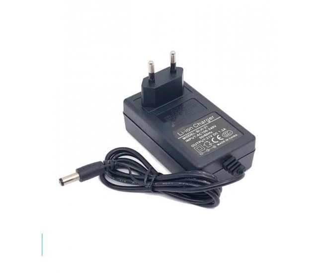 Incarcator acumulatori LI-ION 12.6V 2A alimentare 230V cu conector 5.5x2.5 mm